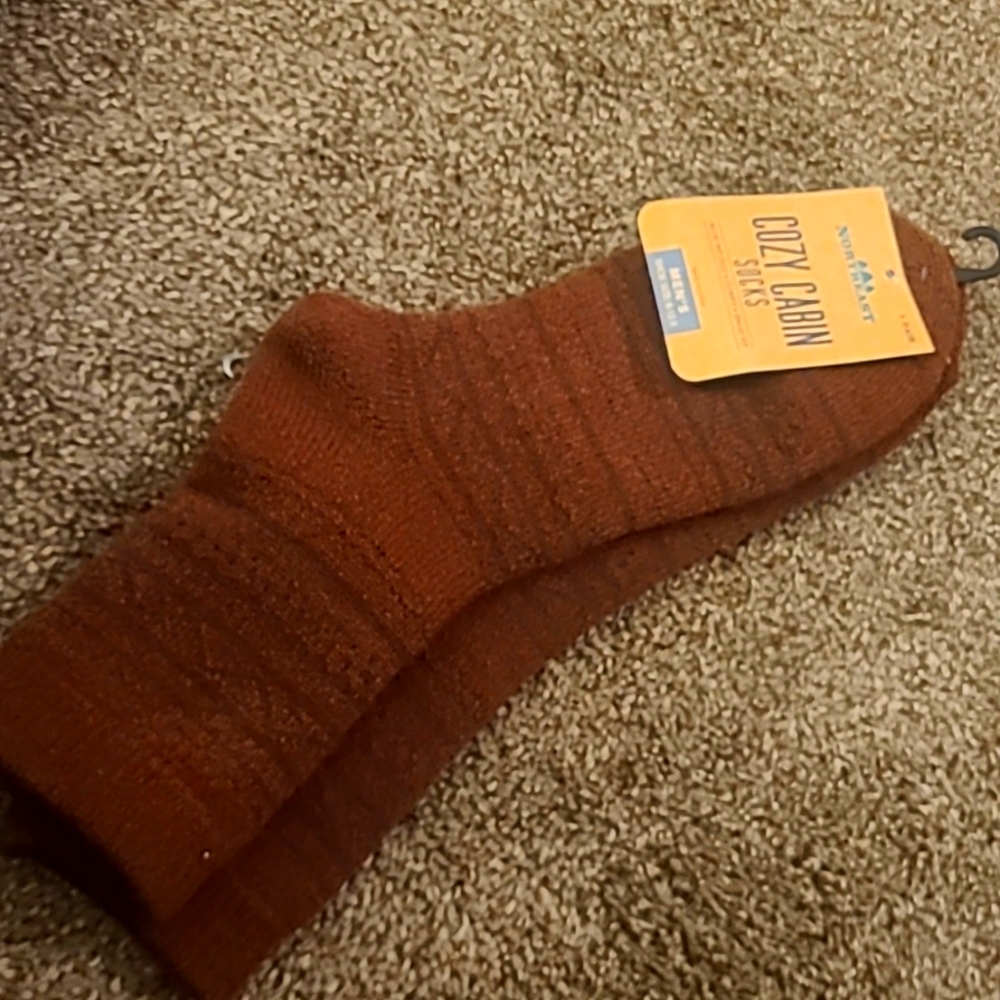Northeast Cozy Cabin Socks